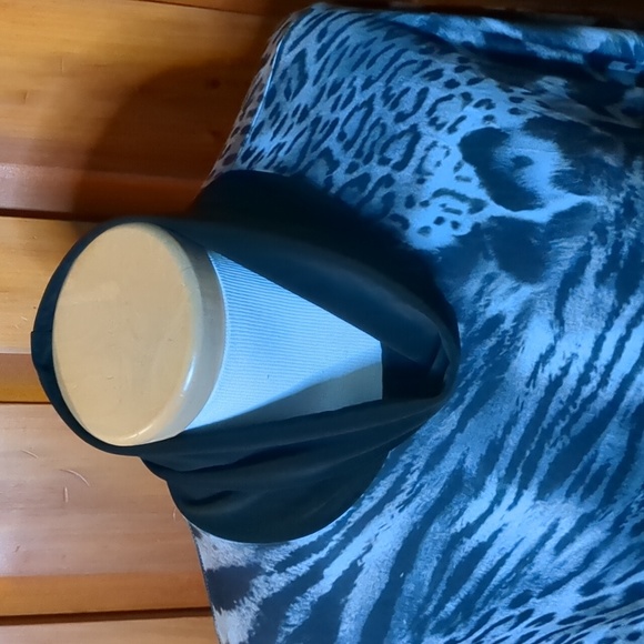 COMPLI K* size L batwing sleeve animal print flowy round hem cowl neck tunic top - Picture 4 of 10